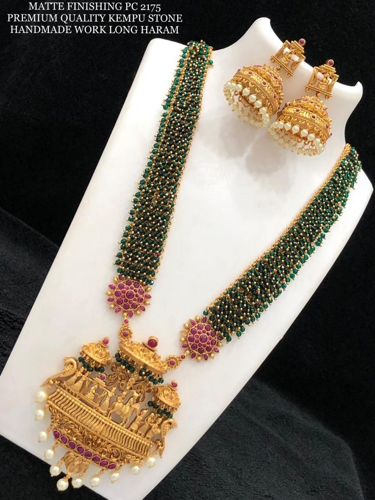 Green and beads necklace Set