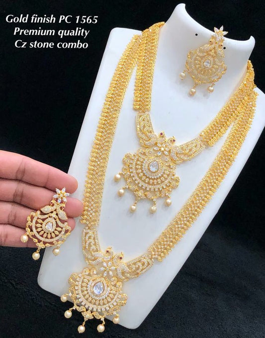 Tungabhadra Tales Devine Shine Necklace Set